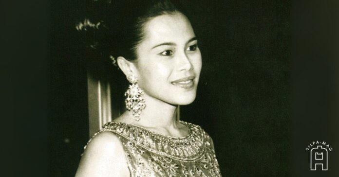 SIRIKIT-DUSIT ชุดไทยดุสิต ชุดไทยพระราชนิยม