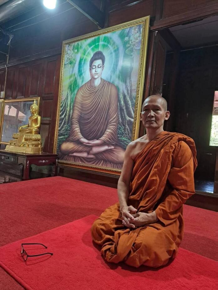 พระอธิการดำหริย์ ธมฺมรํสี เจ้าอาวาสวัดเขาทะโมน