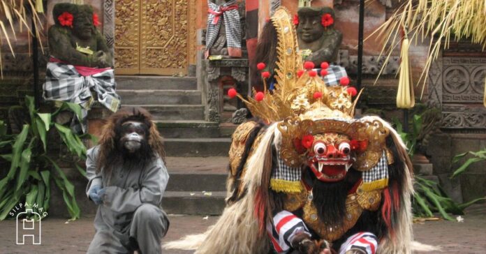 การแสดงระบำบารอง บาหลี