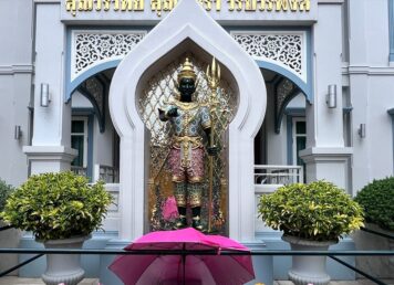 องค์เทวราชเนรมิต เทพทันใจ ที่วัดเทวราชกุญชร