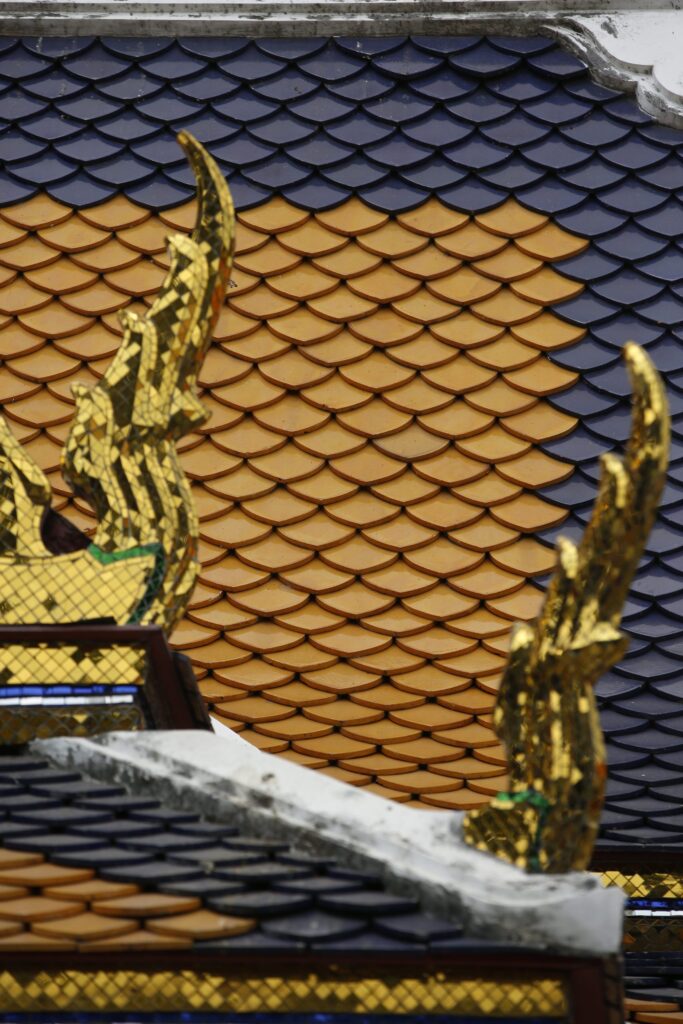 หางหงส์ กระเบื้องหลังคา ศาลาลงสรง พิพิธภัณฑสถานแห่งชาติ พระนคร
