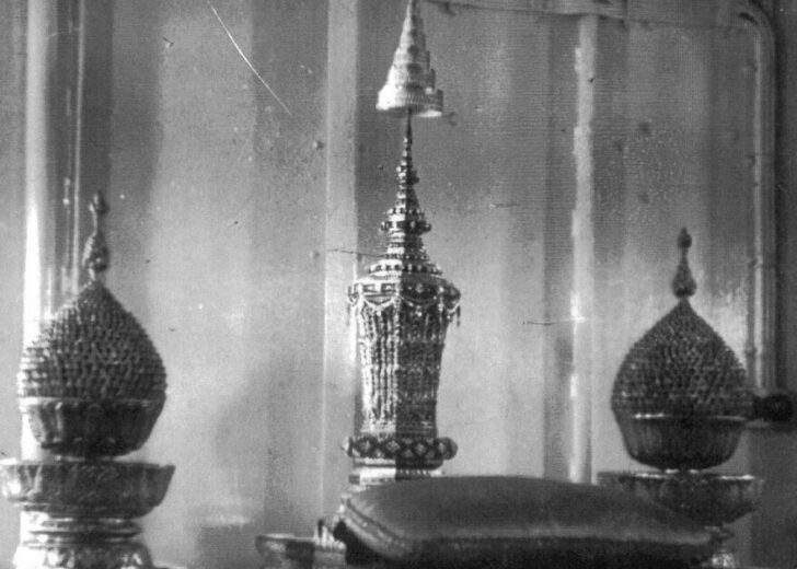 เจ้านายสยามหลายพระองค์ ไม่ได้ทรงพระโกศตามธรรมเนียมทันที แต่บรรจุพระศพในหีบก่อน เจ้านายสยามหลายพระองค์ ไม่ได้ทรงพระโกศตามธรรมเนียมเดิมทันที