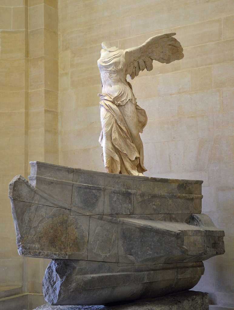 เทพีไนกี้ Nike of Samothrake Louvre