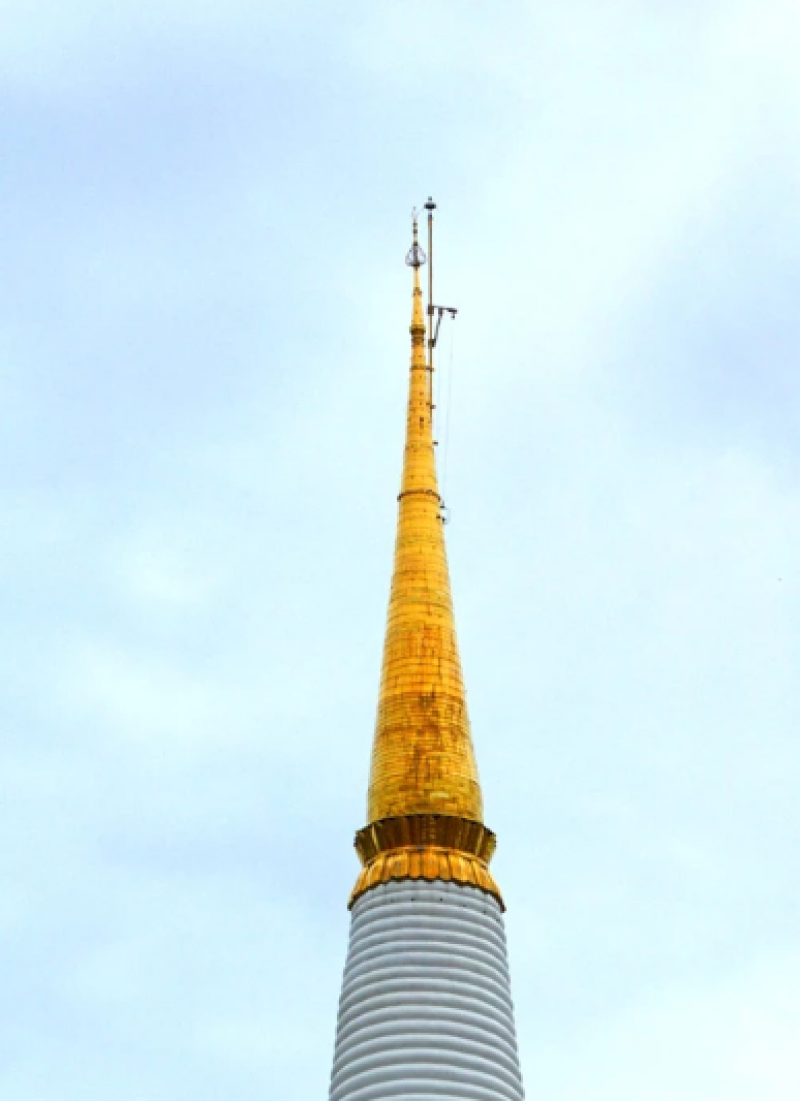 ปลียอดทองคำของพระบรมธาตุ เมืองนครศรีธรรมราช (ภาพจาก ฐานข้อมูลท้องถิ่นภาคใต้)
