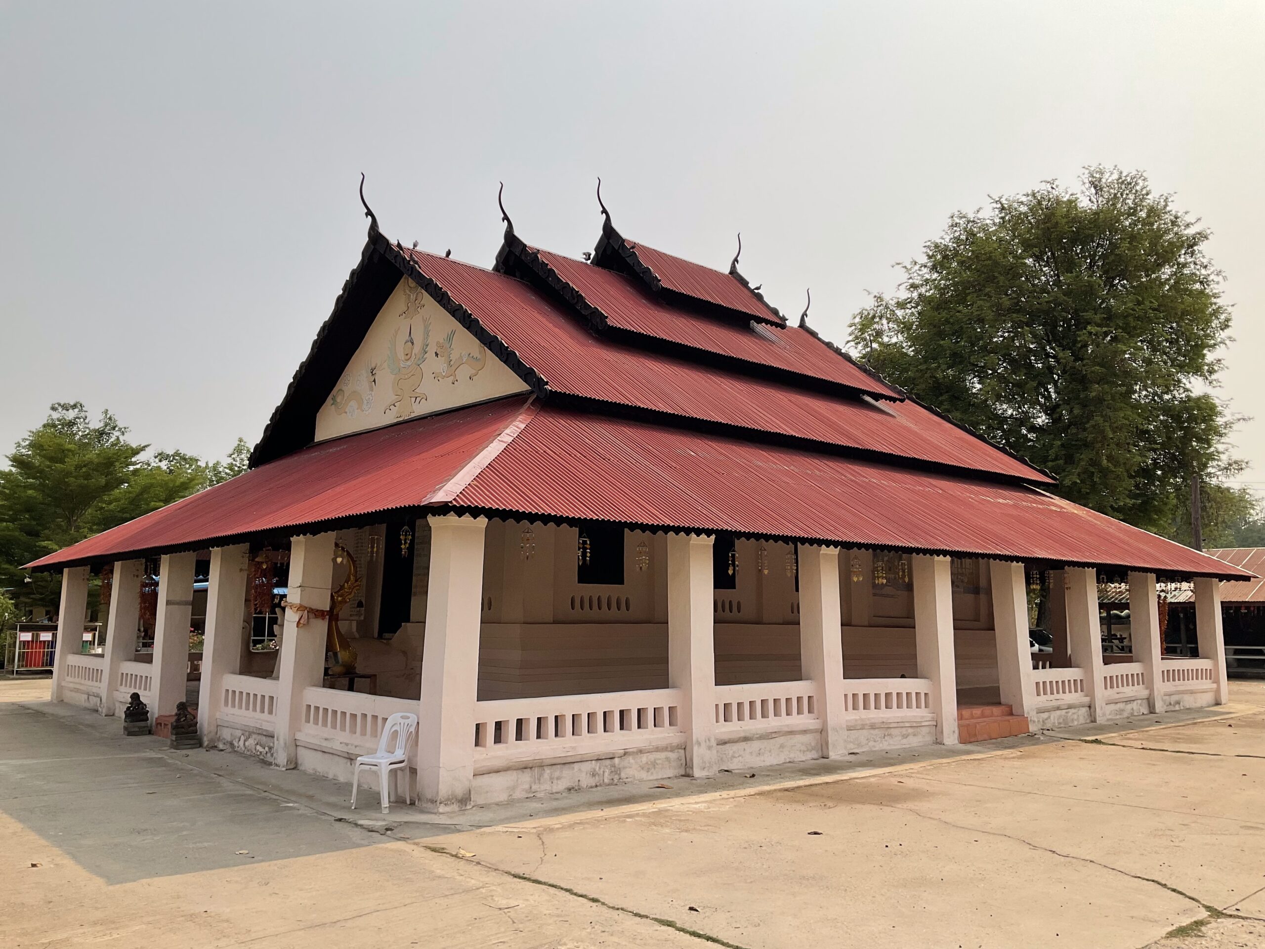 สิมวัดอุดมประชาราษฎร์ จังหวัดกาฬสินธุ์ (ภาพจาก : ธนกร การิสุข)