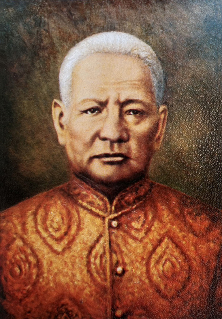 สมเด็จเจ้าพระยาบรมมหาประยูรวงศ์ (ดิศ บุนนาค) (ภาพจาก Wikipedia)