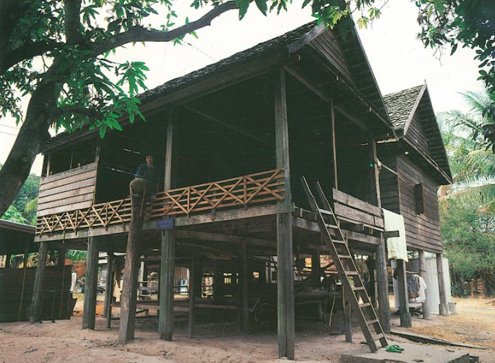 เรือนโข่ง เรือนถาวร ภาคอีสาน