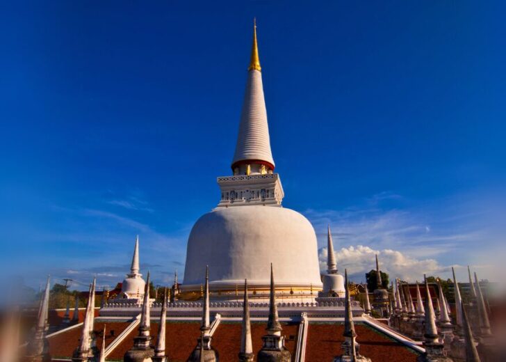 คุณค่าโดดเด่นอันเป็นสากล 2 ข้อ ที่ใช้ในการยื่นพิจารณาวัดพระมหาธาตุฯ นครศรีธรรมราช เป็นมรดกโลก พระบรมธาตุเจดีย์ คุณค่าโดดเด่นอันเป็นสากล 2 ข้อ