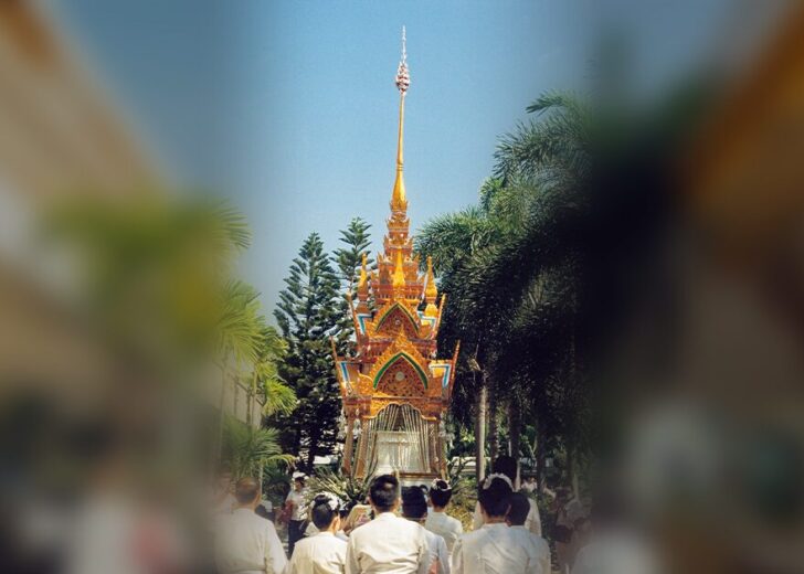 “ปราสาทศพล้านนา” วัฒนธรรมการสรรเสริญ ขบวนแห่สุดท้ายแห่งชีวิตและความตาย “ปราสาทศพล้านนา” ขบวญแห่ สีทอง
